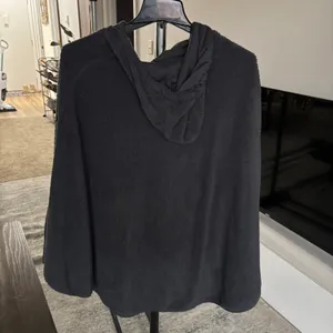One Size Gray Sherpa Poncho thumbnail 2