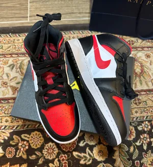 Air Jordan Mid Sneakers thumbnail 2