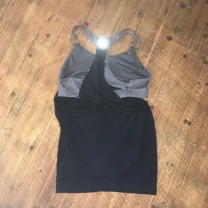 Alo Yoga black and gray layered athletic tank top with built in bra thumbnail 3