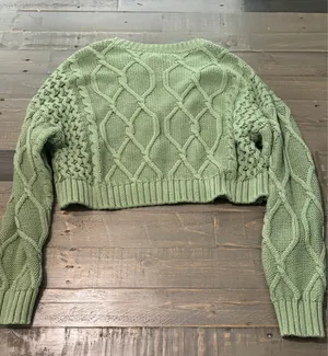 Aeropostale Women’s Large Green Cable Knit Cropped Sweater Long Sleeve thumbnail 3