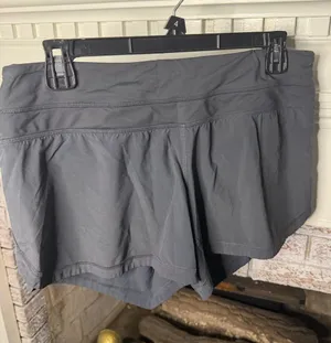 Lululemon Speed Short Black Running Shorts Size 6 thumbnail 1