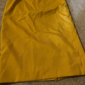 Wilfred yellow mustard pencil skirt 2‎ thumbnail 11
