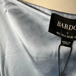 Bardot Satin Finish A-Line Max Skirt Size 4 thumbnail 5
