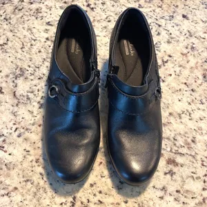Clarks Collection Leather Shootie Women 9M Blk Professional Block Heel 26102429 thumbnail 3