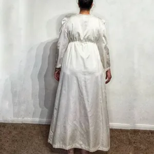 Barbizon Boutique Ivory Satin Lace Trim Maxi Robe Nightgown Y2K Bridal Sz M thumbnail 12
