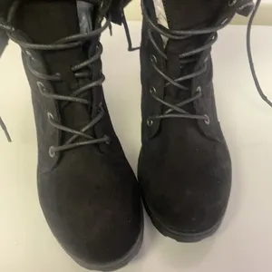 - Brash black lace up heel treaded boots with plaid trim size 7.5 thumbnail 14