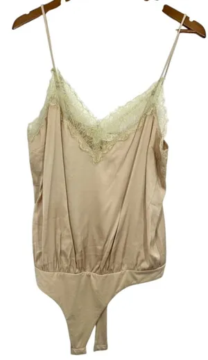 ASTR The Label Champagne Cream Lace Trim Cami Bodysuit Size L Feminine Delicate‎ thumbnail 1