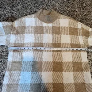LOFT Women's Beige White Buffalo Check Mock Neck‎ Sweater Size S thumbnail 4