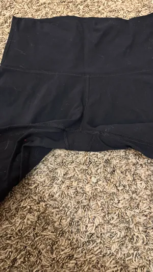 Aritzia TnaBUTTER Atmosphere Hi-rise Biker shorts thumbnail 6