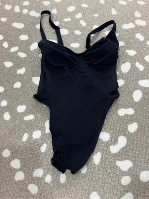 SKIMS Seamless Sculpt Thong Bodysuit Onyx sleeveless shapewear thumbnail 2