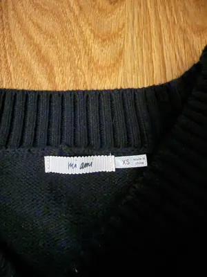 Francesca's Sweater thumbnail 3
