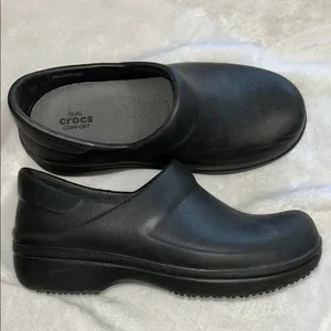 CROCS Black Dual Comfort Non-Slip‎ Clog Women Size W7 thumbnail 3