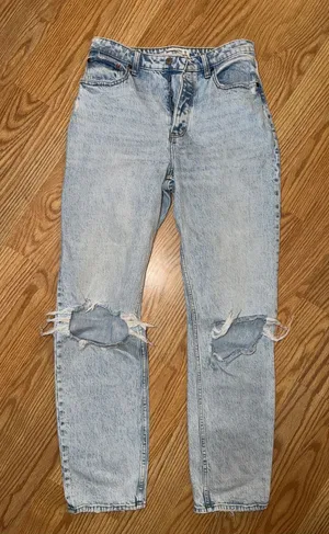 Abercrombie & Fitch the dad high rise Light Acid Wash Distressed Knee Jeans thumbnail 1