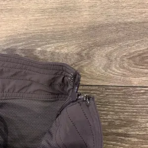 Athleta Skort.  Size: 10.  Side zippers. Drawstring waist. thumbnail 3