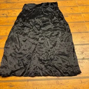 Zara skirt career style with fashion buckle black Size XS‎ thumbnail 3