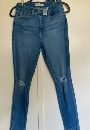 Levi Strauss Blue Jeans Size 27 thumbnail 1