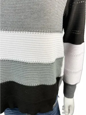 Nice Women’s Hoodie Sweater Size L thumbnail 2