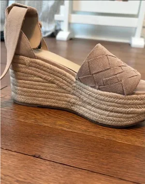 Tan Wedges Size 7 thumbnail 2