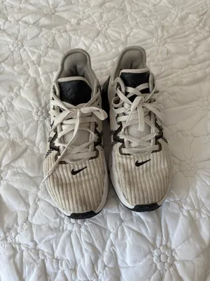 Nike Basketball Shoes LeBron thumbnail 2