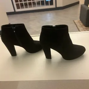 Booties Chic Black Ankle see pictures for size. Cannot read but I think 6 1/2 thumbnail 4