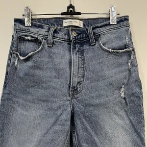 Abercrombie & Fitch High Rise Distressed Frayed Hem Skinny Jeans Size 27/ 4 thumbnail 2