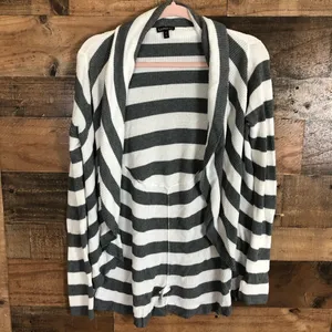 Express striped‎ sweater thumbnail 3