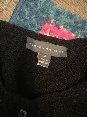 Northern isles medium black cardigan thumbnail 9