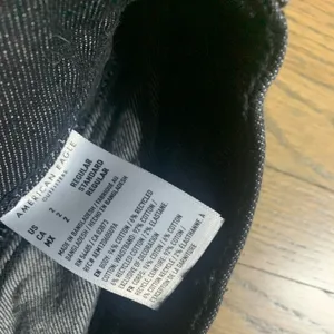 American eagle 2 90’s boyfriend jeans thumbnail 7