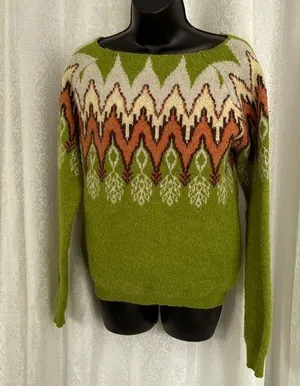 SOFT GREEN SWEATER SZ: S thumbnail 1
