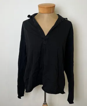 Frank & Eileen Patrick Popover Henley Top thumbnail 4