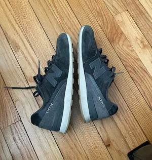 New Balance 696 LEATHER low Top ties Trainers Run Athletic Active Sport Gym thumbnail 3