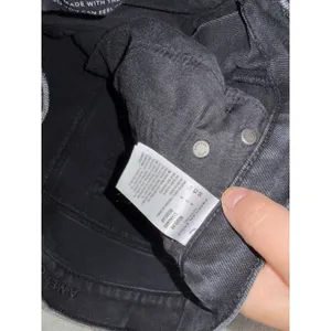 American Eagle Highest Rise 90's Boyfriend Jeans Women's‎ 6 Reg Black Distressed thumbnail 5