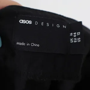 ASOS DESIGN Skirt Womens 12 Cargo Mini Black Buckle Utility Excellent thumbnail 2