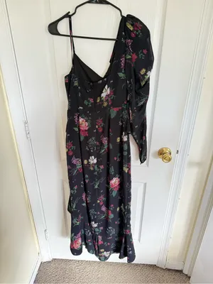 AMUR Pasqualena One Shoulder Dress in Floral Print thumbnail 4