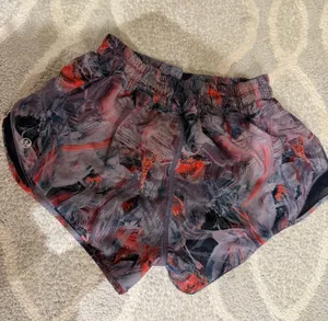 Hotty Lululemon Hot 2.5" Shorts thumbnail 2
