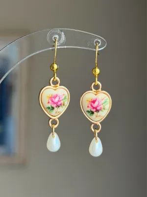 Handmade cottage fairy antique style heart rose dangle earrings🌹🩵 thumbnail 2