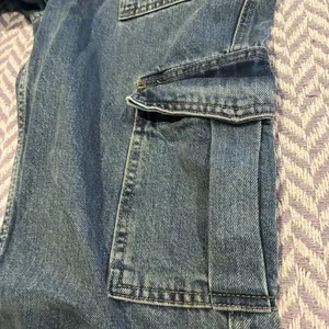 BDG Urban Outfitters Women's 26x29 Cargo Skate Jeans thumbnail 5