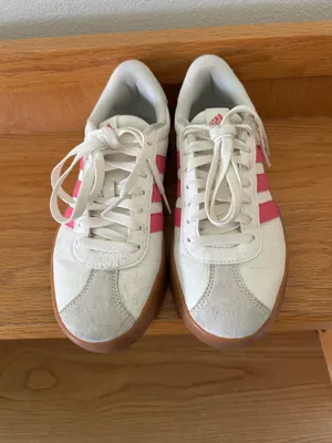 Adidas Shoes thumbnail 3