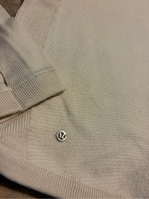 lululemon athletica Women's Cream Scoop-Neck Thermal Sweater M/L thumbnail 3