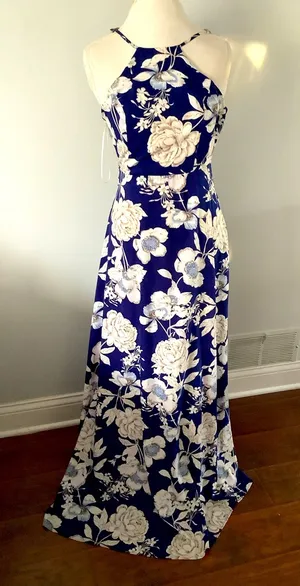 Beautiful maxi dress 💖💙💖💙 Blue Size M thumbnail 1