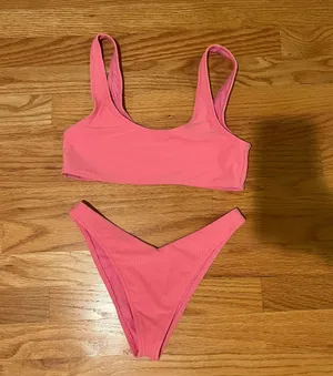 Frankie’s Bikinis thumbnail 1