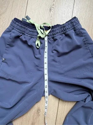 Figs Mari Skinny Jogger Scrub Pants in Space Navy Size Medium thumbnail 15
