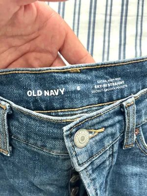 Old Navy Sky-Hi Straight Jeans thumbnail 3