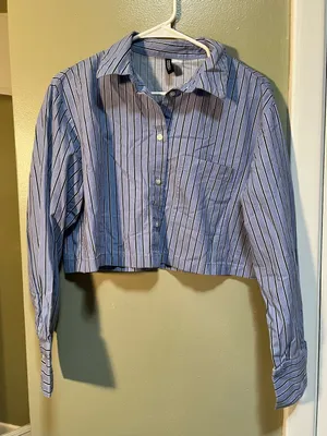Divided Women's Size Small Cropped Button Down Shirt Blue Navy White Stripes thumbnail 2