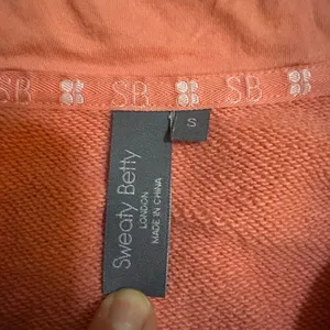 Sweaty Betty cropped Essential Zip Up Hoodie small thumbnail 4