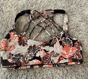 Lululemon Free To Be Bra thumbnail 1