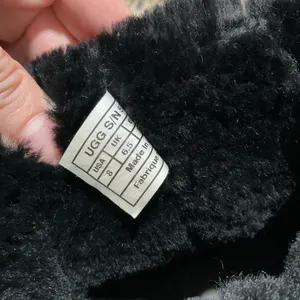 UGG CLASSIC SHORT‎ BOOTS thumbnail 5