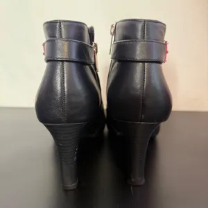 Bandolino Black Leather Ankle Boots Bit Detail Side Zip Heel Womens 8M‎ thumbnail 5