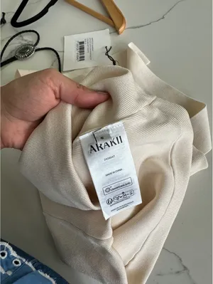 Akarii Knitted Reversed Halter Size Small NWT thumbnail 6