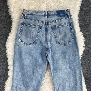 Abercrombie & Fitch Distressed Curve Love Light Wash Ultra High Rise Ankle Jeans thumbnail 7